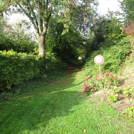D'hotes La Clef Des Champs - La Source De Nos Racines - Corps De Ferme Au Coeur Du Parc Naturel De L'avesnois 3*