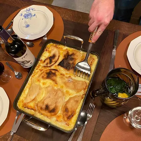 فندق مبيت وإفطار D'hotes La Clef Des Champs - La Source De Nos Racines - Corps De Ferme Au Coeur Du Parc Naturel De L'avesnois