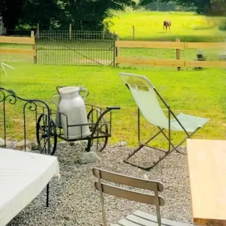 D'hotes La Clef Des Champs - La Source De Nos Racines - Corps De Ferme Au Coeur Du Parc Naturel De L'avesnois 3* Beaufort (Nord)